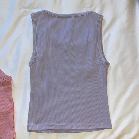 Two Abercrombie ribbed tank tops - Picture 4 of 6